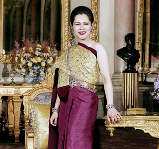 จากพระราชดำริ สู่ชุดไทยประจำชาติ